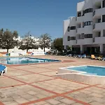 Coral By Apartment