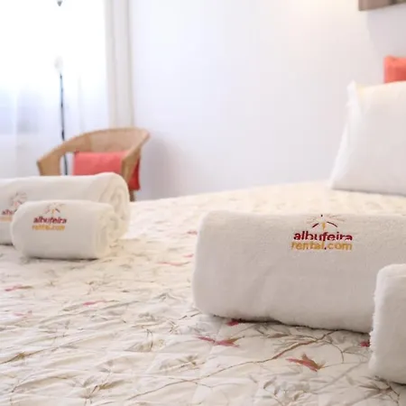 Апартаменти Coral By *