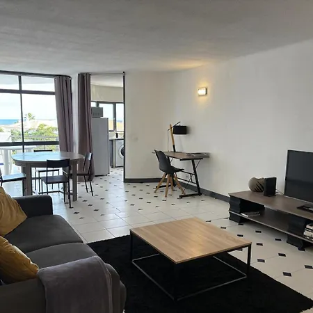 Apartamento Coral By *