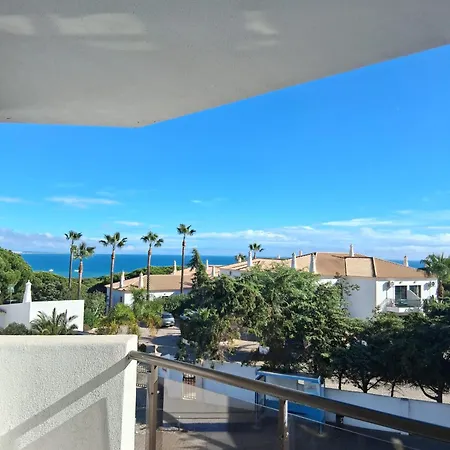 Apartamento Coral By *